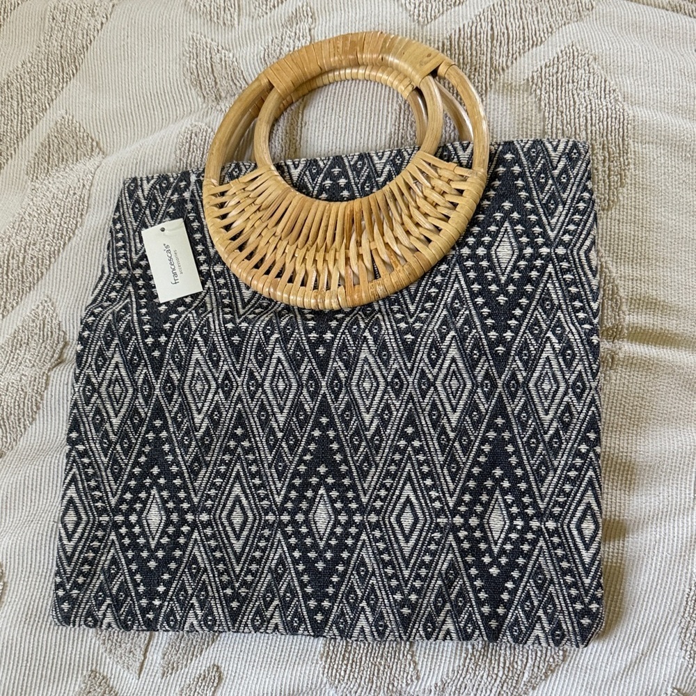 NWT Francesca's Accessories dark grey and ivory Tote handbag with wood handle